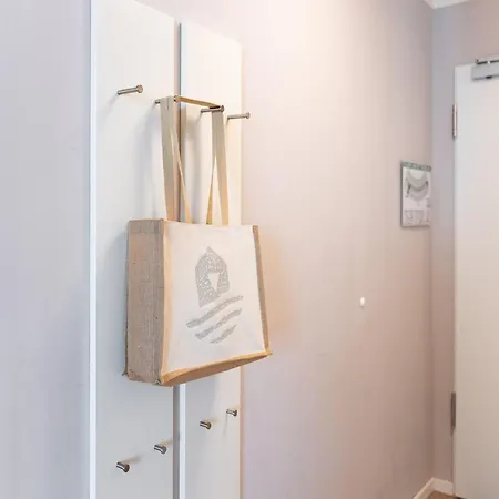 Modern With Sunny Loggia Apartman *