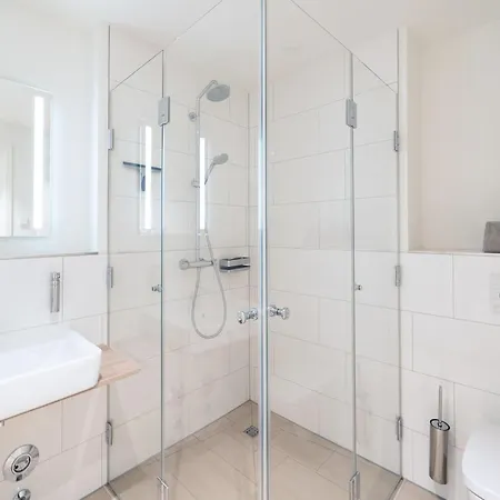 Modern With Sunny Loggia Apartman